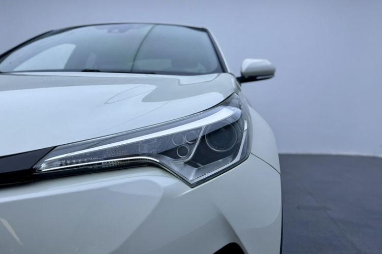 Used Toyota IZOA 2018 2.0L Yichi Edition China V Standard