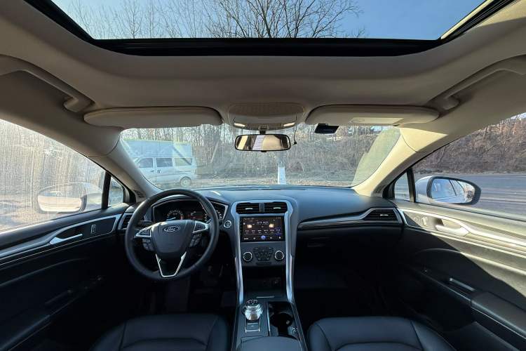 Used Ford Mondeo 2018 EcoBoost 180 Smart Control Fashion Model China V Standard