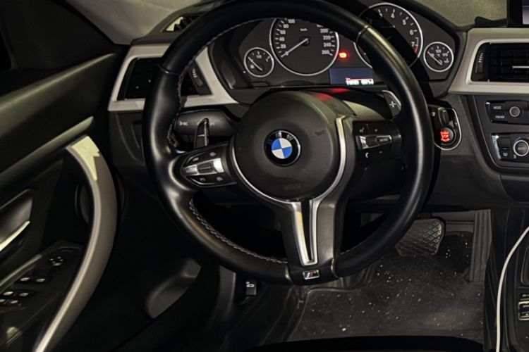 Used BMW 3 Series GT 2013 320i Leading Model
