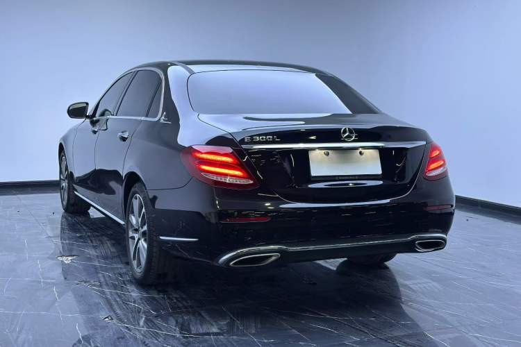 Used Mercedes-Benz E-Class 2018 Facelift E 200 L
