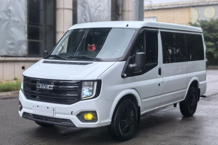 Used JMC Fushun 2023 2.0T Manual Short-Wheelbase Low-Roof Commercial Multi-Purpose Passenger Vehicle 6 Seats with Dual-Opening Tailgate
