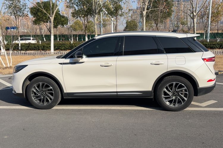 Used Lincoln Corsair 2022 2.0T Two-Wheel Drive Deluxe Edition