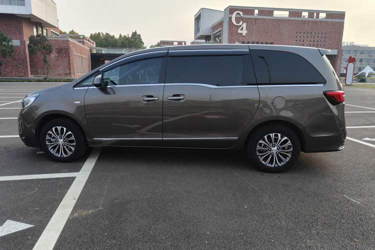 Used Buick GL8 2021 Land Cruiser Executive 652T Premium Model
