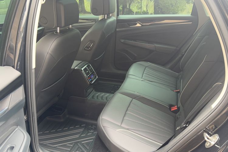 Used Volkswagen Passat 2024 330TSI Elite Edition
