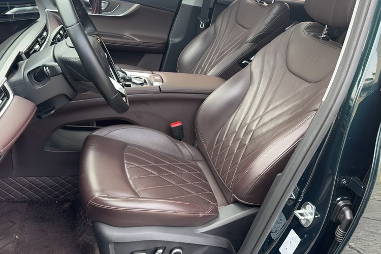 Used Chery Tiggo 8 PRO 2024 Champion Edition 390T Two-Wheel Drive Peak Version 5 Seats
