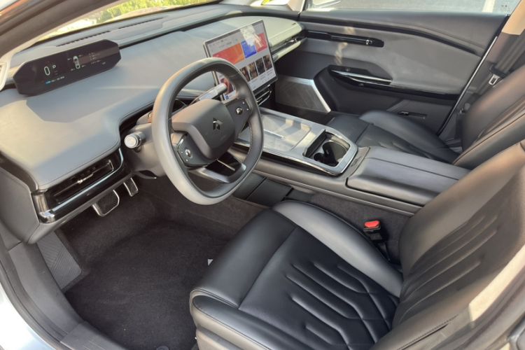 Used  GT 2023 560 Rear-Drive Seven-Wing Edition
