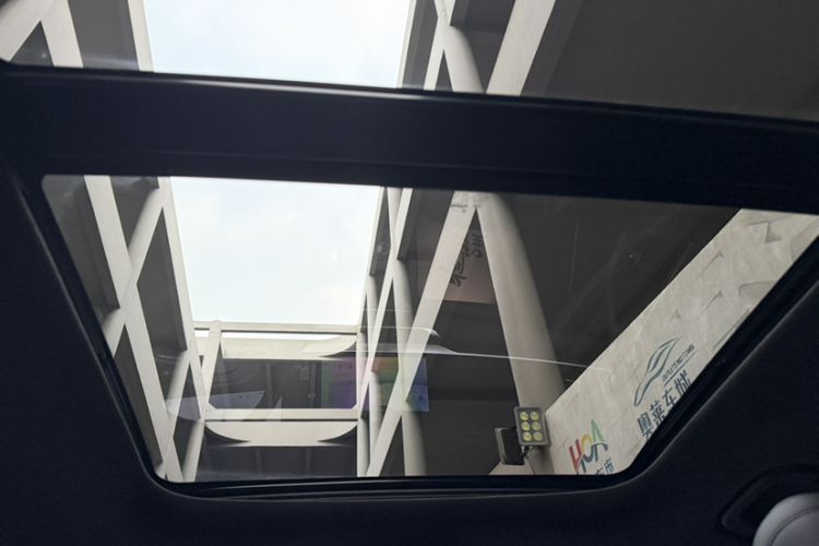 Used Geely Auto Monjaro L 2024 2.0TD High-Power Automatic Two-Wheel Drive Yunqi Version
