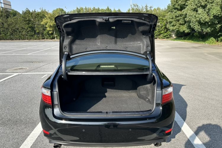 Used Lexus ES 2014 250 Elite Edition
