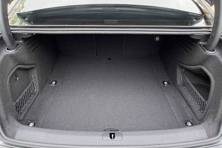 Used Audi A4L 2019 40 TFSI Fashion Edition China VI Emission Standard
