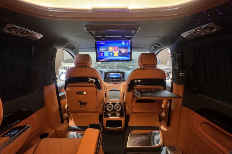 Used Mercedes-Benz Vito 2024 2.0T Elite Version 7 Seats
