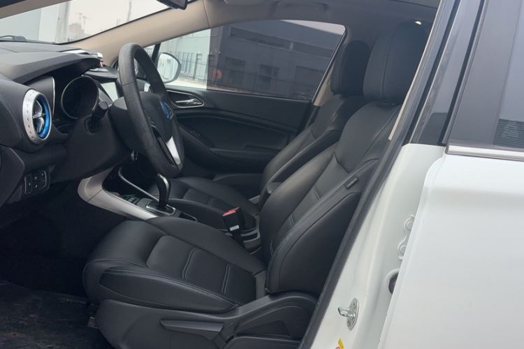 Used BYD Yuan New Energy 2018 EV360 Smart Connected Cool Model