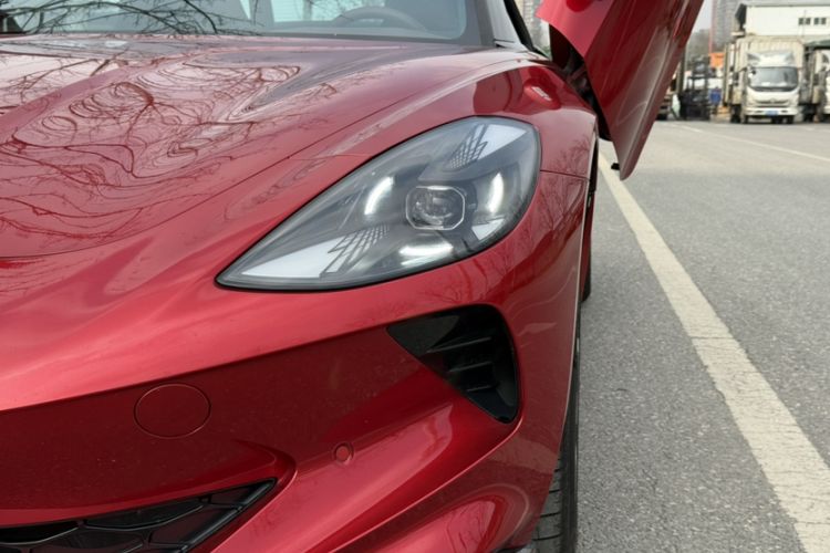 Used MG Cyberster 2024 520 km Legendary All-Wheel-Drive Version