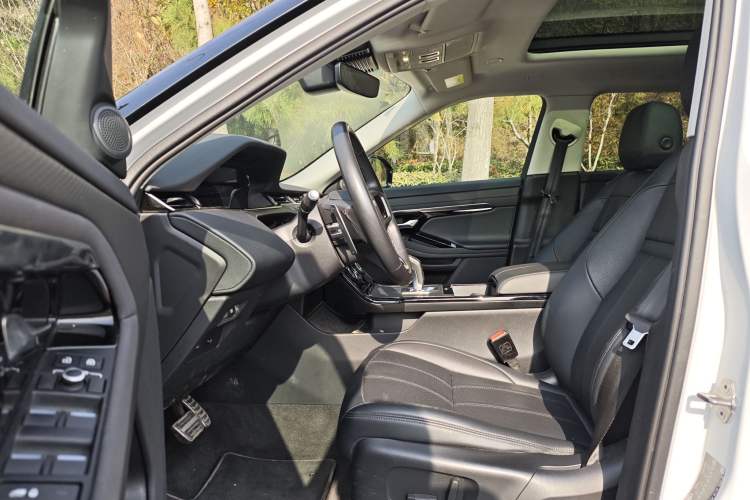 Used Land Rover Range Rover Evoque 2023 Aurora L 200PS Elite Edition