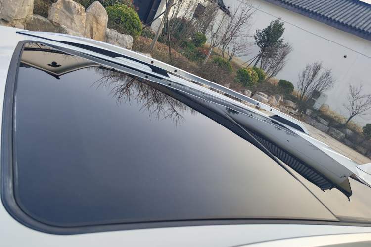 Used Chevrolet Equinox 2017 550T Automatic All-Wheel-Drive Top-Tier Version