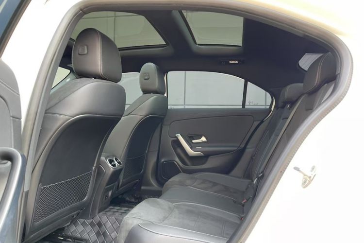 Used Mercedes-Benz A-Class 2022 Revised Version A 200 L Sport Sedan Fashionable Style
