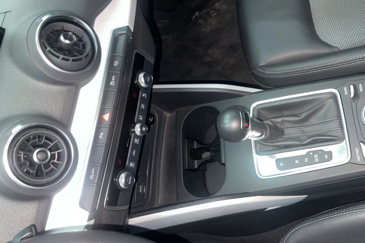 Used Audi Q2L 2018 35 TFSI Fashionable & Elegant Version China VI Emission Standard
