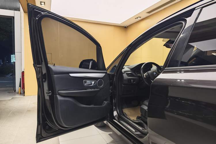 Used BMW 2 Series Gran Tourer 2015 218i Leading Model
