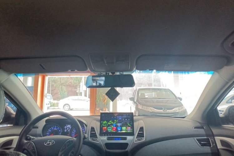 Used Hyundai Elantra 2016 1.6L Automatic Smart Version