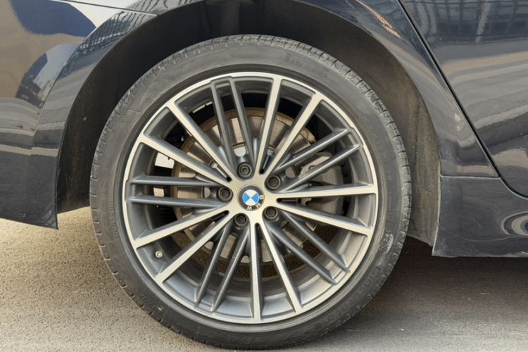 Used BMW 5 Series 2023 530Li Leading Model M Sport Package
