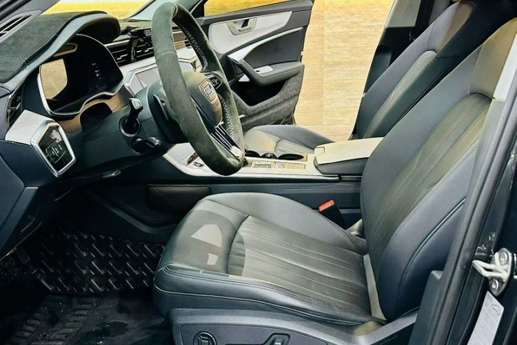 Used Audi A6 2023 allroad quattro 55 TFSI Prestige Off-Road Model
