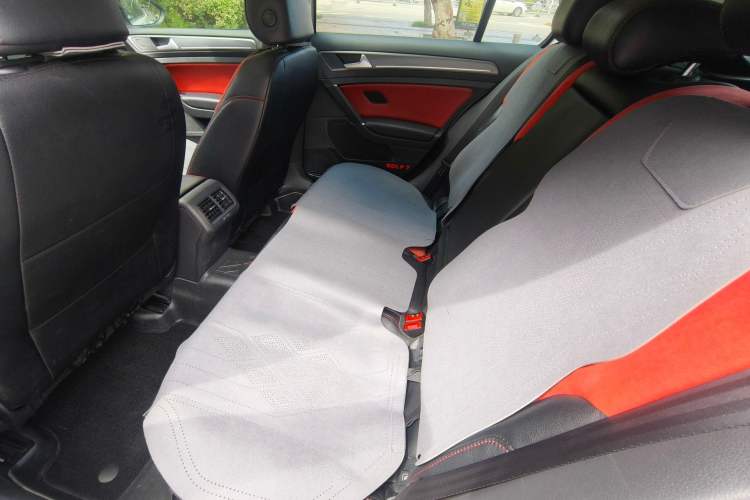 Used Volkswagen Golf 2017 230TSI Automatic Comfort Edition – Celebrating Milestone of One Million Units
