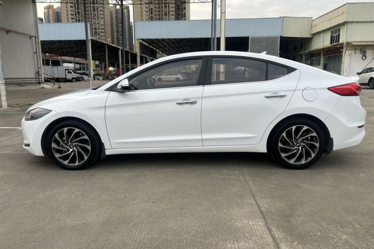Used Hyundai Elantra 2019 1.4T Dual-Clutch Xuan Dong · Dynamic Model