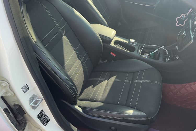 Used Mercedes-Benz A-Class 2015 A 200 Fashion Model