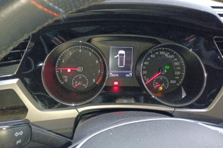 Used Volkswagen Touran 2018 Volkswagen Touran L 280TSI DSG Comfort Edition 7 Seats China VI Standard