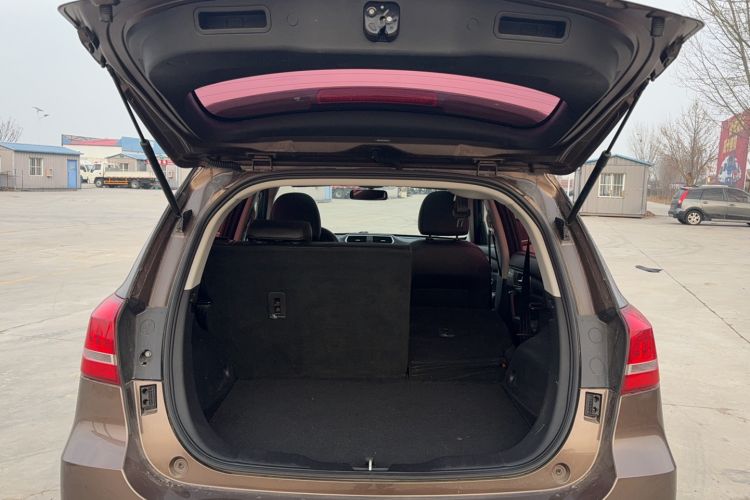 Used Haval H2 2018 Chuanxiang Edition Red Badge 1.5T Manual Two-Wheel Drive Fashionable Model
