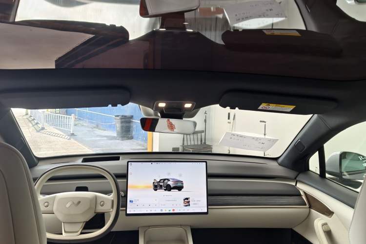 Used ONVO L60 2024 60 kWh All-Wheel Drive
