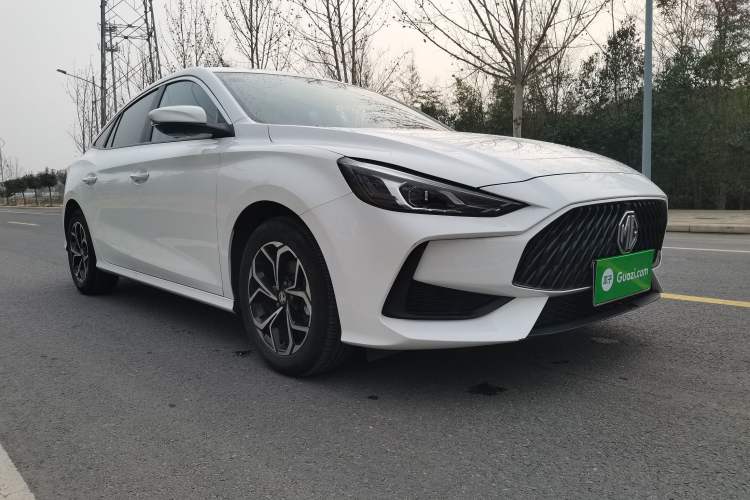 Used MG 5 2021 180 DVVT CVT Youth Luxury Edition
