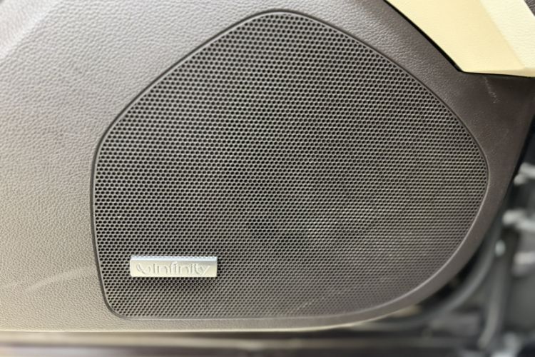 Used Opel Insignia 2013 2.0T Two-Wheel-Drive Luxury Version