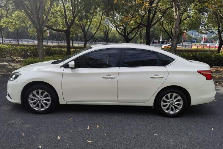 Used Nissan Sylphy 2019 1.6XV CVT Smart Connect Luxury Edition China VI Standard
