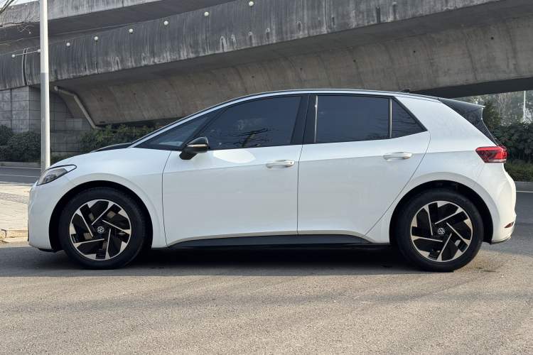 Used Volkswagen ID.3 2024 Pure & Smart Edition
