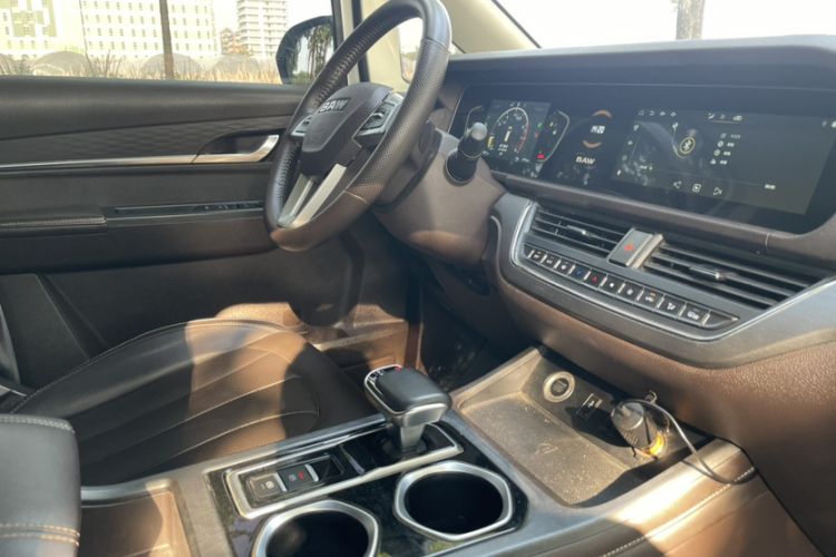 Used  Ruisheng Ace M7 2023 2.0L Automatic Long Wheelbase Business Version 9 Seats