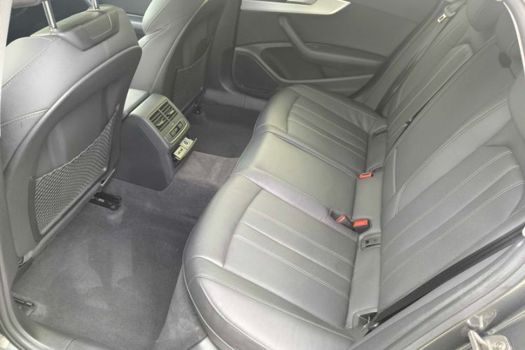 Used Audi A4L 2020 40 TFSI Luxury Dynamic Model