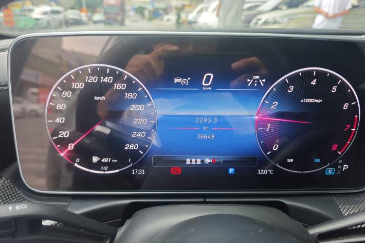 Used Mercedes-Benz C-Class 2024 Second Facelift C 260 L Sport Edition
