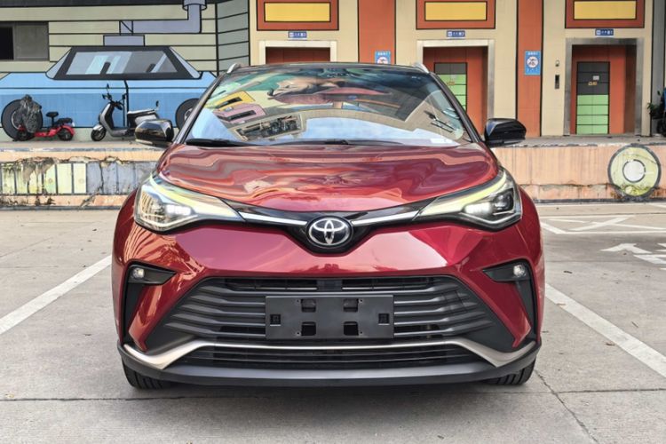 Used Toyota IZOA 2021 2.0L Yichi Version
