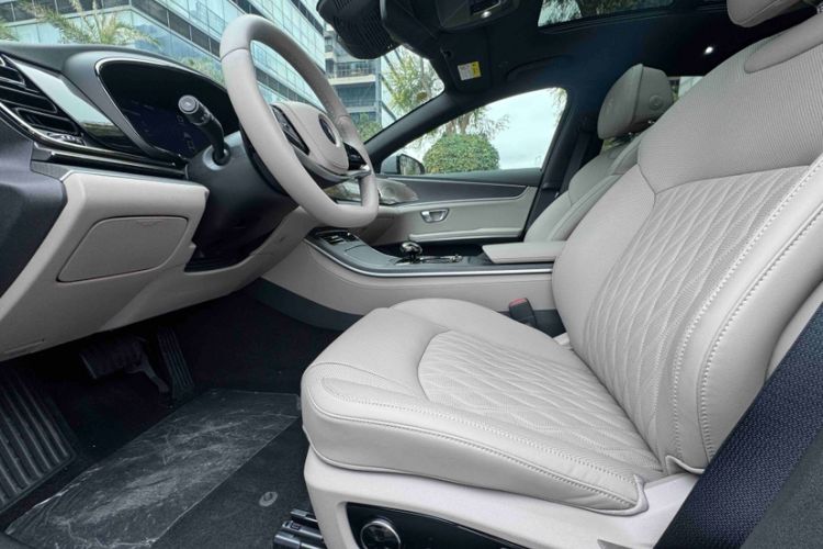 Used BYD Han 2025 DM-i Intelligent Driving Edition 125KM LiDAR Flagship Model
