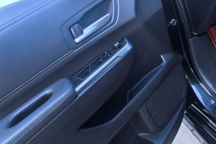 Used Toyota Sienna 2021 2.5L Hybrid Premium Edition