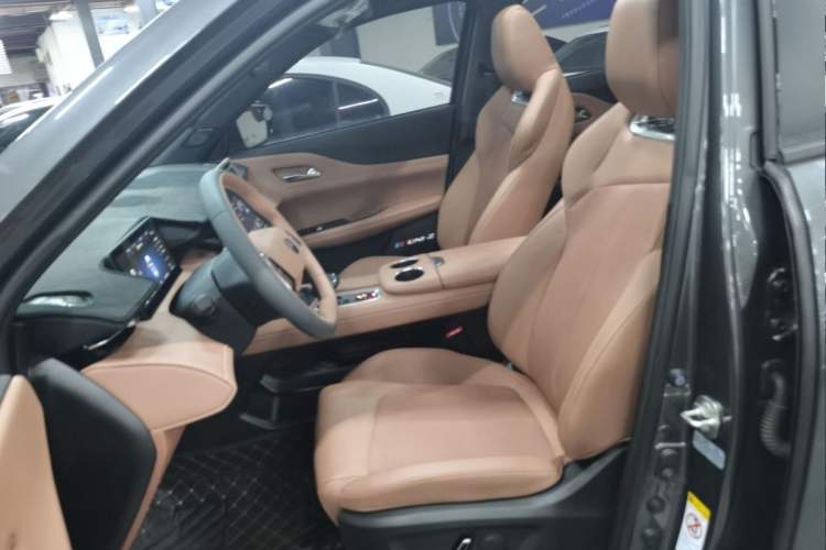 Used Changan UNI-Z 2025 1.5T Luxury Version
