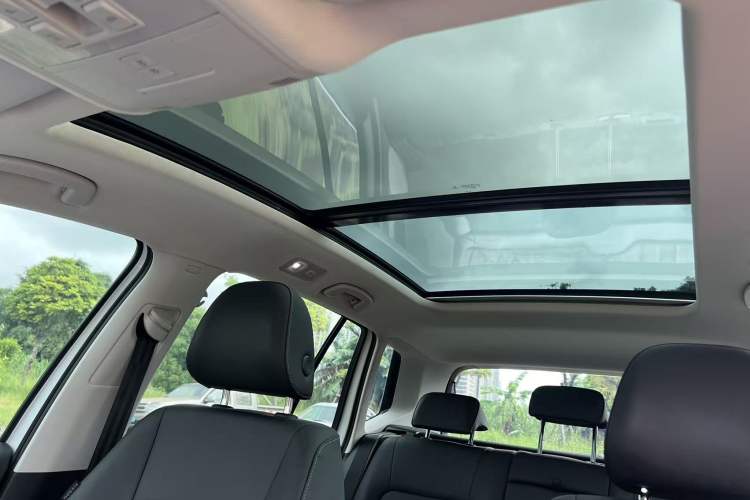 Used Volkswagen Golf Sportsvan 2019 280TSI Automatic Trendy Model China VI Standard
