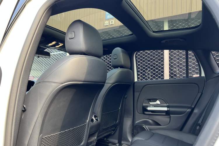 Used Mercedes-Benz GLA 2023 GLA 220
