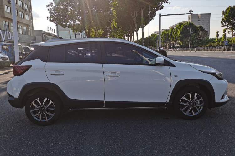 Used Toyota YARiS L 2021 X-Trail 1.5L CVT Luxury Edition
