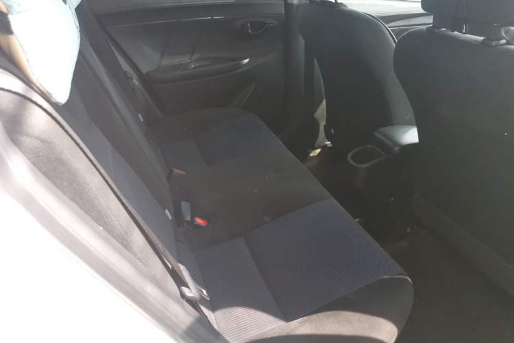 Used Toyota YARiS L 2016 Revised 1.5E CVT Charming Edition
