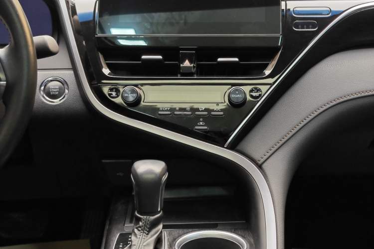 Used Toyota Camry 2023 2.5G Luxury Edition
