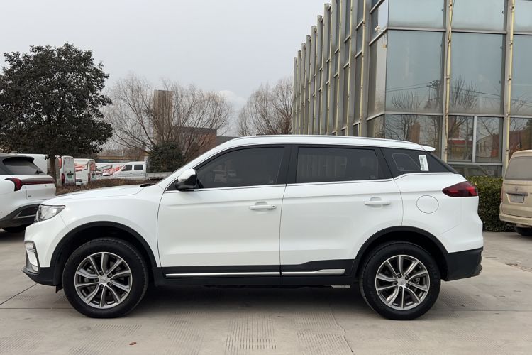 Used Geely Auto Emgrand X7 Sport 2020 1.8TD Manual Two-Wheel Drive Zhiya Model
