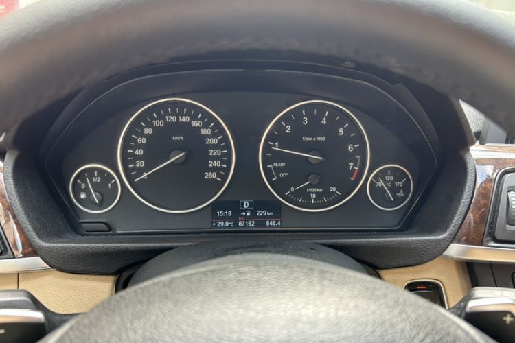 Used BMW 3 Series 2013 328Li Fashion Edition
