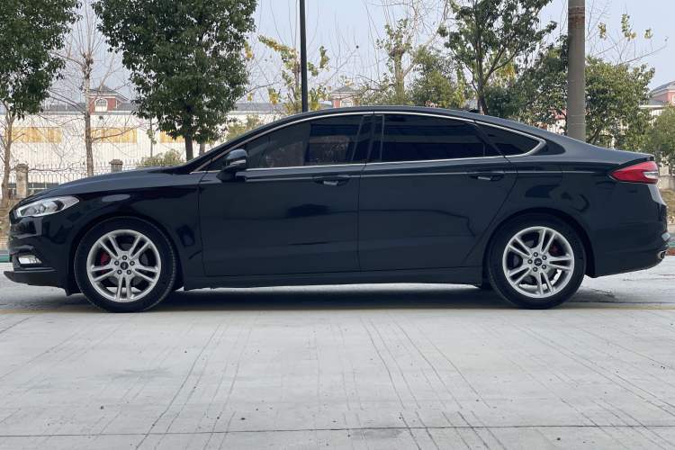 Used Ford Mondeo 2017 EcoBoost 200 Stylish Model
