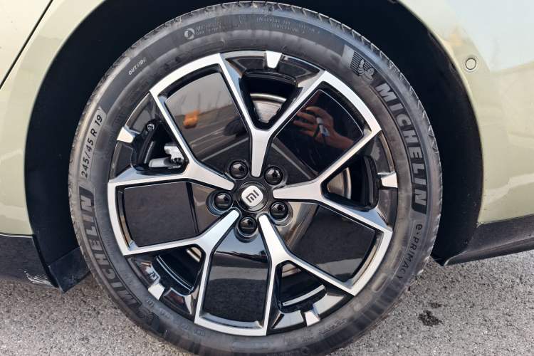 Used  SU7 2024 Rear-Drive Ultra-Long Range Advanced Pro-Level Intelligent Driving Version